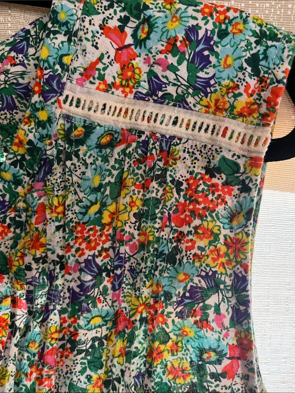 Duluth Trading Co Floral Pintuck Sleeveless Top - Green, Orange, Blue - Picture 3 of 6